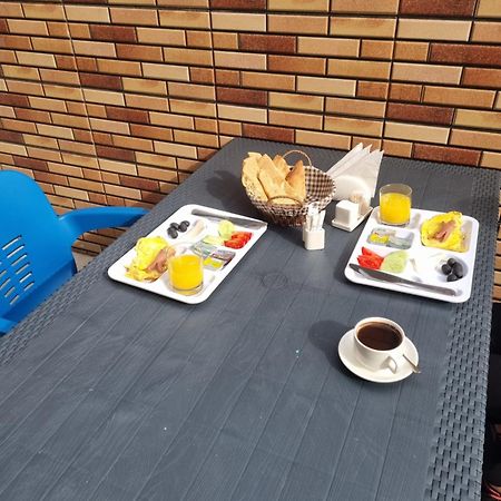 Mahali Hotel Batumi Kültér fotó
