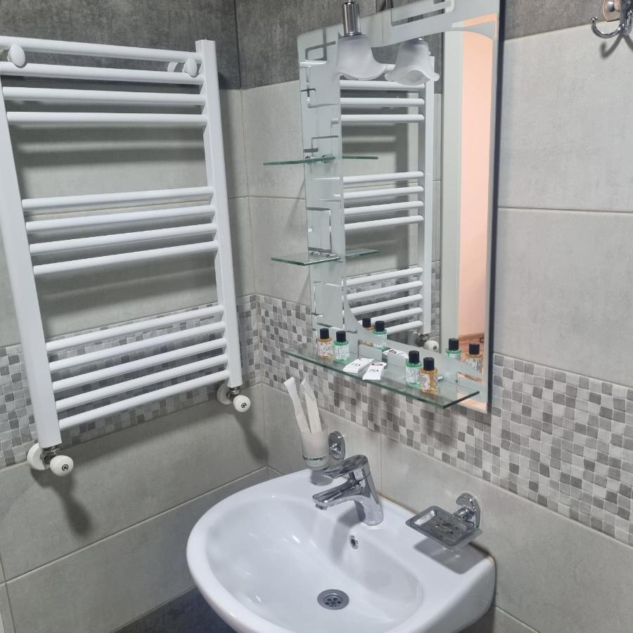 Mahali Hotel Batumi Kültér fotó
