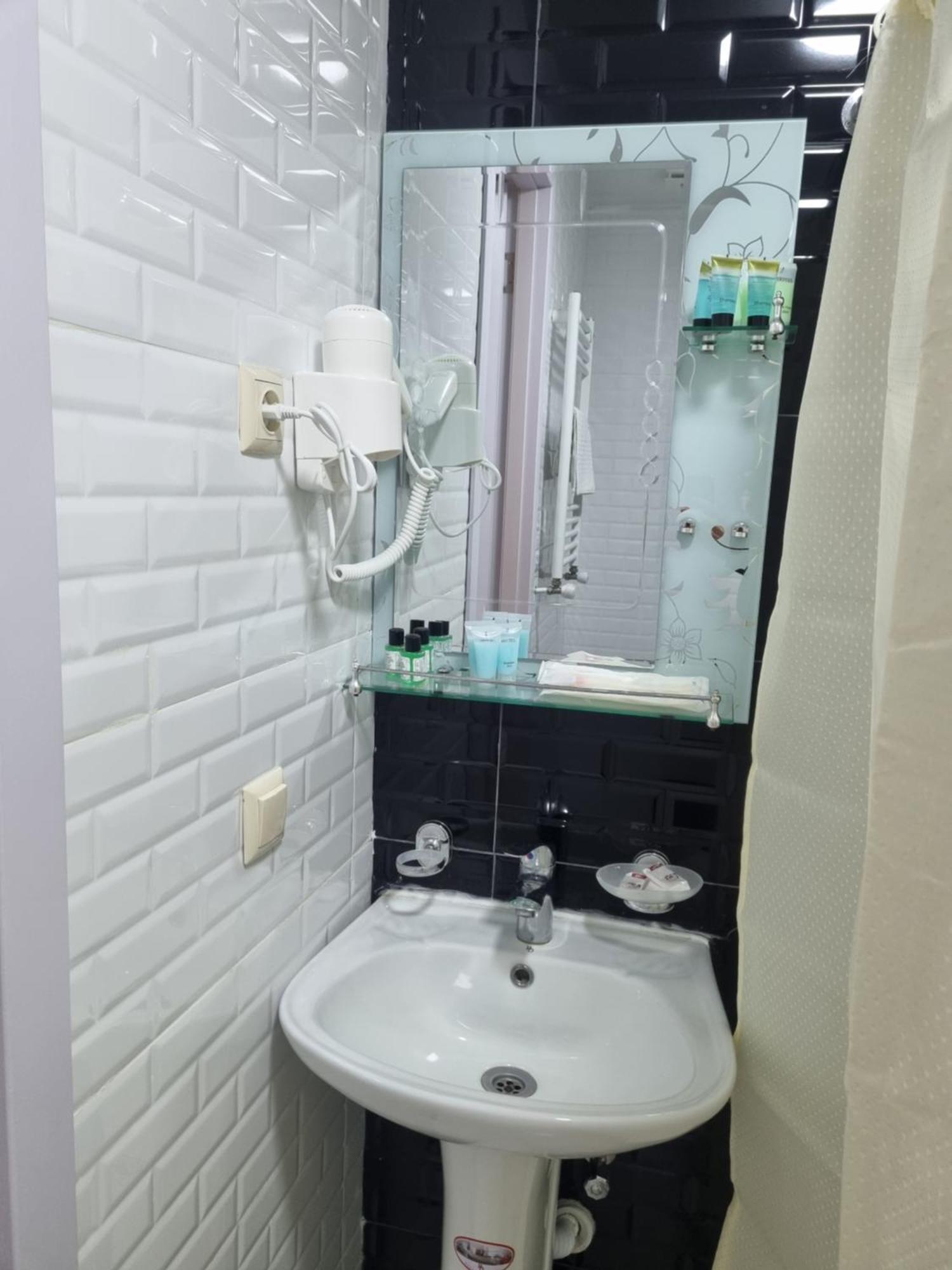 Mahali Hotel Batumi Kültér fotó