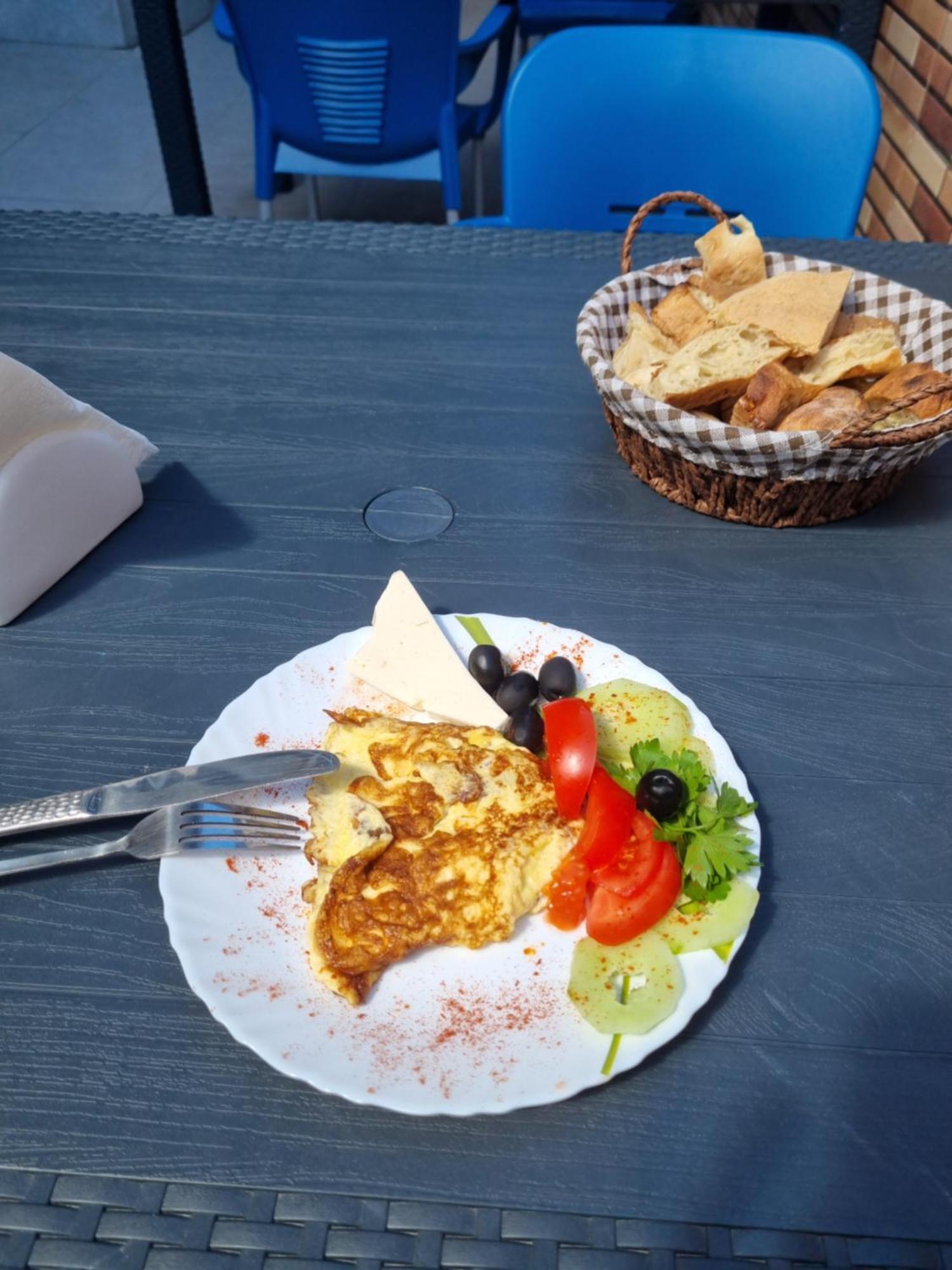 Mahali Hotel Batumi Kültér fotó
