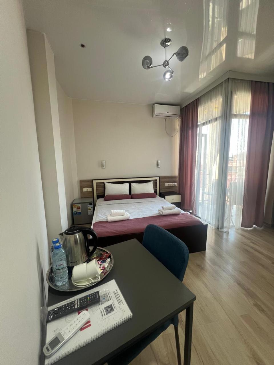 Mahali Hotel Batumi Kültér fotó